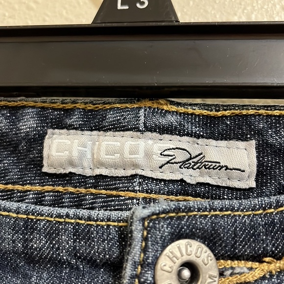 Chico’s platinum denim dark blue jeans. Size Chico 1/ short. - Picture 2 of 7